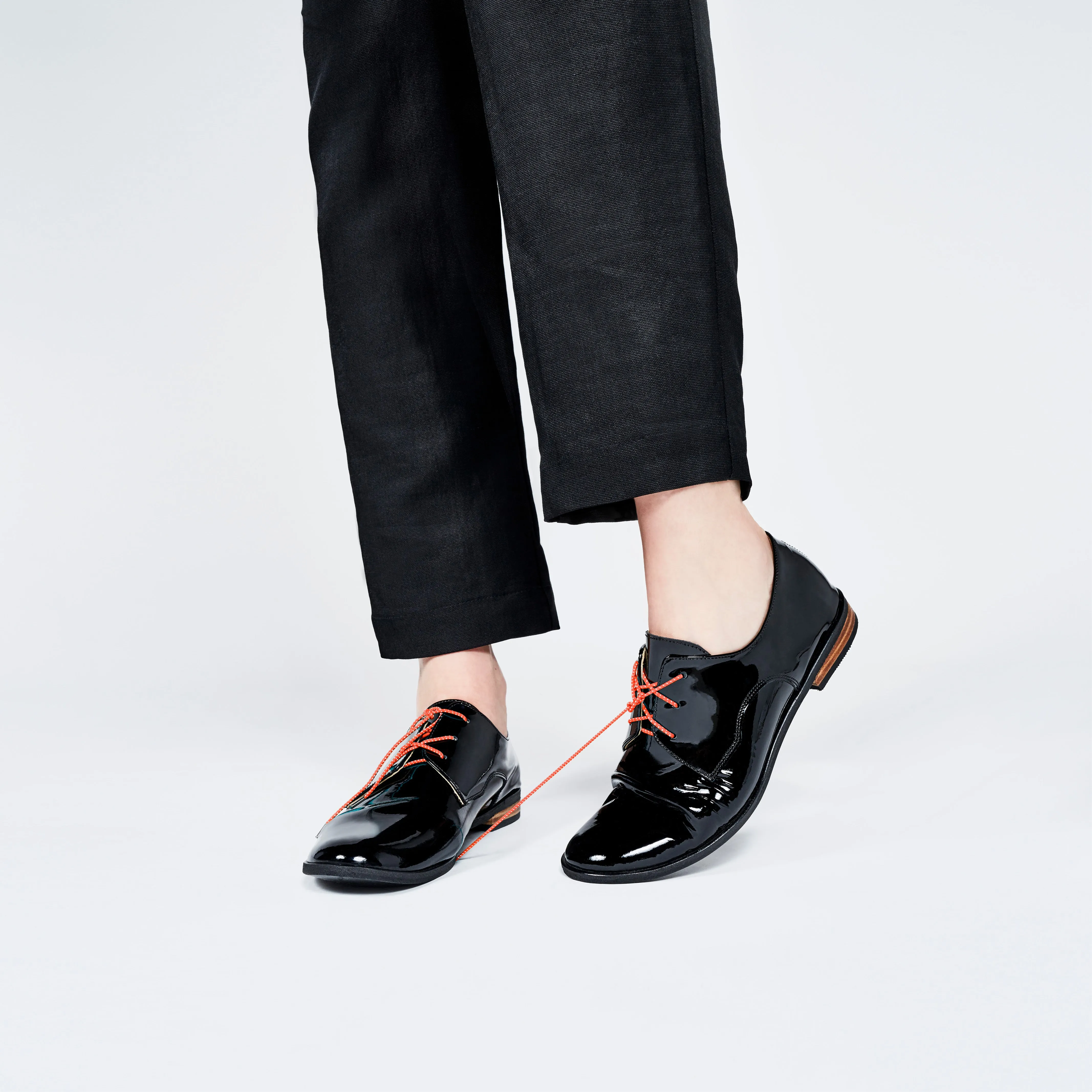 elastic & reflective shoelaces